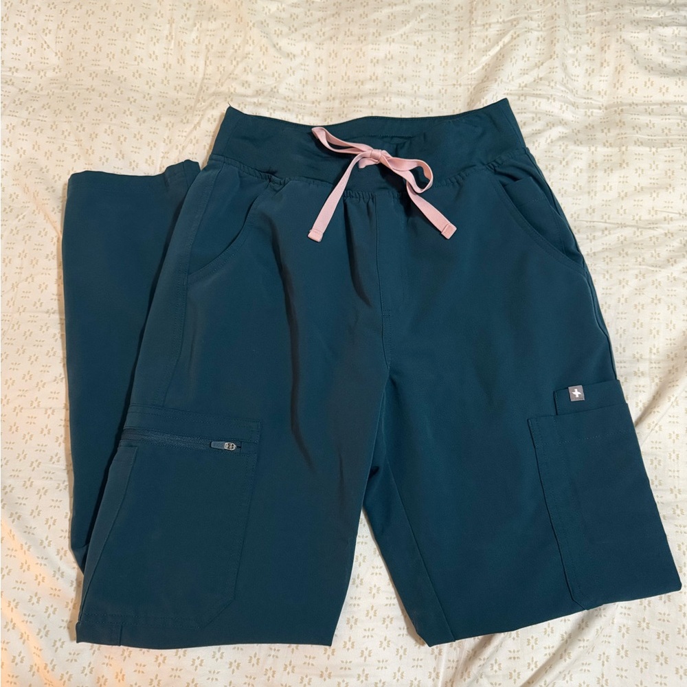 Figs Women’s Caribbean Blue Yola High Waisted Skinny Scrub Pants